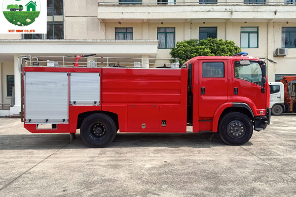 xe-chua-chay-7-khoi-isuzu